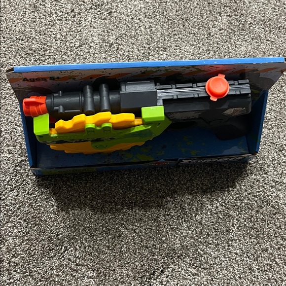 Zombie Water Blaster Toy - Black, Green, Yellow - Picture 2 of 2